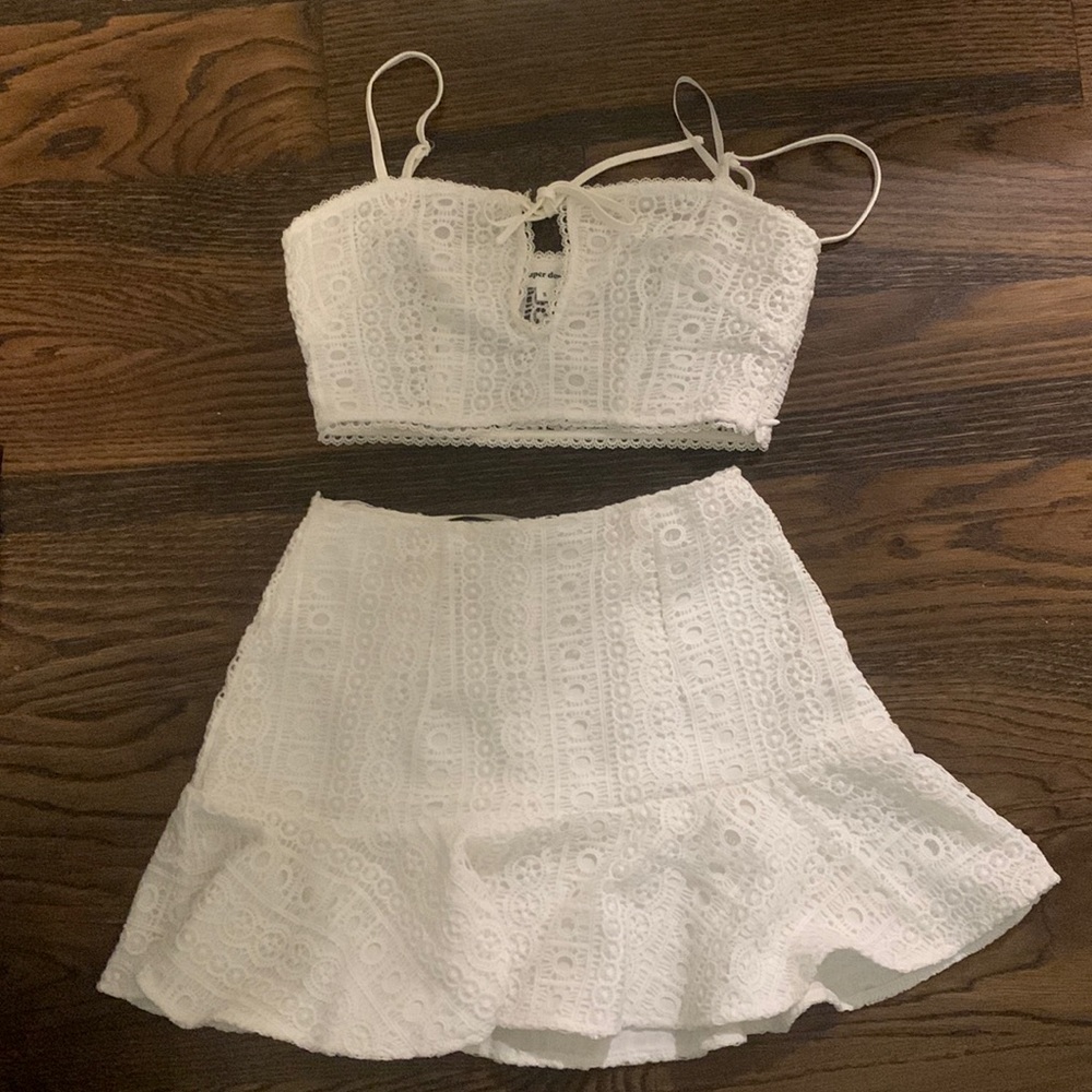 superdown dakota crochet skirt set